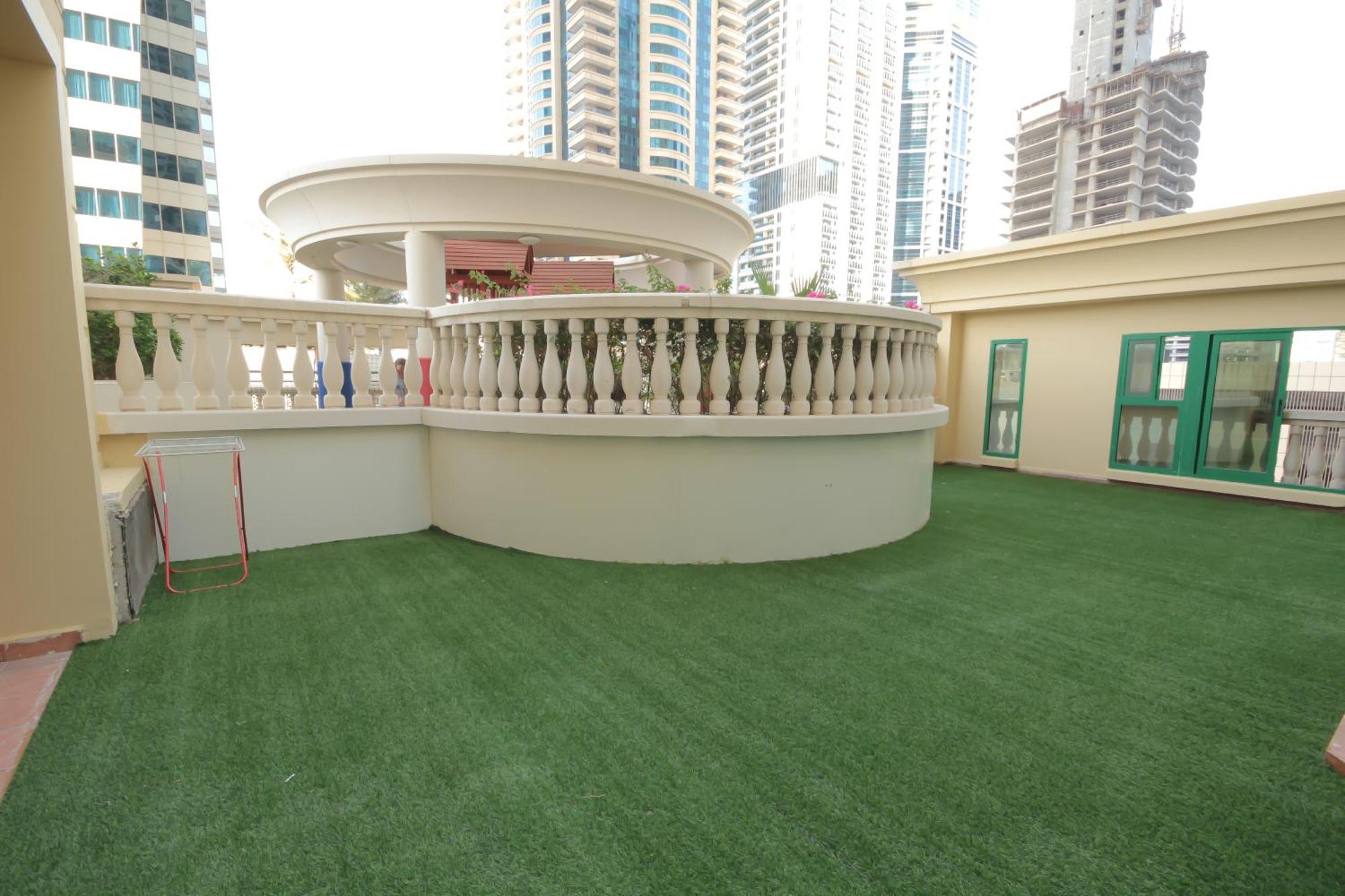 Budget Rooms With Private Bathroom For 'Girls' Only In Dubai, Marina Exterior foto